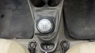 Used 2014 Toyota Etios [2010-2017] VX D Diesel Manual interior GEAR  KNOB VIEW