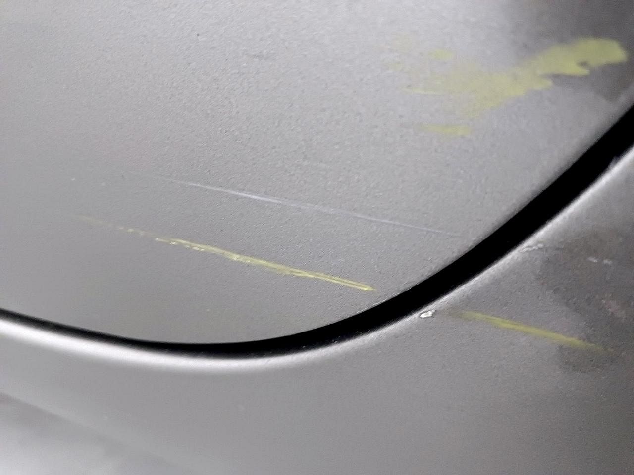 Used 2021 Maruti Suzuki Swift ZXI AMT Petrol Automatic dents MINOR SCRATCH