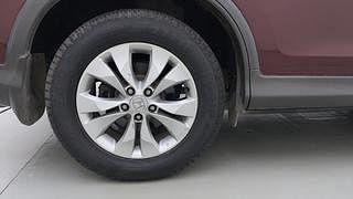 Used 2015 Honda CR-V [2013-2018] 2.4 AT Petrol Automatic tyres RIGHT REAR TYRE RIM VIEW
