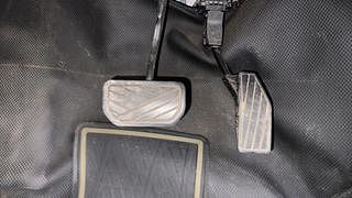 Used 2022 Maruti Suzuki Swift ZXI AMT Petrol Automatic interior PEDALS VIEW