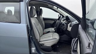 Used 2015 Renault Duster [2012-2015] 85 PS RxL Diesel Manual interior RIGHT SIDE FRONT DOOR CABIN VIEW