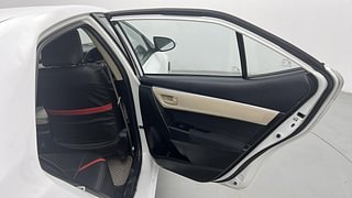 Used 2015 Toyota Corolla Altis [2014-2017] J(S) Diesel Diesel Manual interior RIGHT REAR DOOR OPEN VIEW