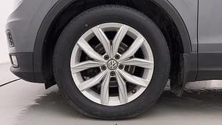 Used 2018 Volkswagen Tiguan [2017-2020] Highline TDI Diesel Automatic tyres LEFT FRONT TYRE RIM VIEW