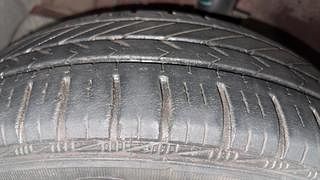 Used 2017 Hyundai Grand i10 [2017-2020] Magna 1.2 Kappa VTVT Petrol Manual tyres LEFT FRONT TYRE TREAD VIEW