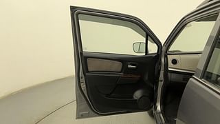 Used 2016 Maruti Suzuki Wagon R 1.0 [2013-2019] LXi CNG Petrol+cng Manual interior LEFT FRONT DOOR OPEN VIEW
