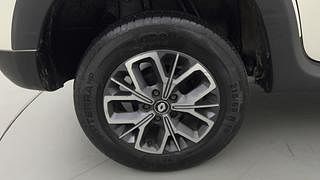 Used 2021 Renault Duster [2020-2022] RXZ Petrol Petrol Manual tyres RIGHT REAR TYRE RIM VIEW