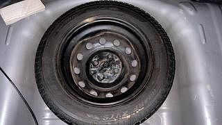 Used 2018 Hyundai Eon [2011-2018] Magna + (O) Petrol Manual tyres SPARE TYRE VIEW