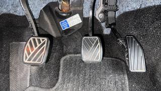 Used 2017 Maruti Suzuki Baleno [2015-2019] Zeta Petrol Petrol Manual interior PEDALS VIEW