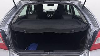 Used 2016 Maruti Suzuki Baleno [2015-2019] Zeta AT Petrol Petrol Automatic interior DICKY INSIDE VIEW