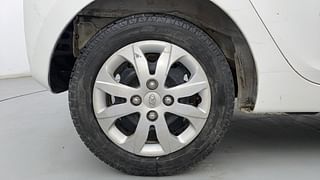 Used 2018 Hyundai Eon [2011-2018] Magna + Petrol Manual tyres RIGHT REAR TYRE RIM VIEW