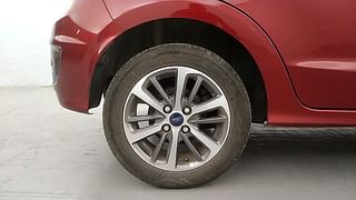 Used 2020 Ford Figo [2019-2021] Titanium Petrol Petrol Manual tyres RIGHT REAR TYRE RIM VIEW