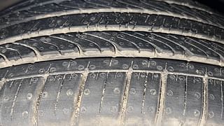 Used 2018 Maruti Suzuki Baleno [2015-2019] Zeta Petrol Petrol Manual tyres LEFT FRONT TYRE TREAD VIEW