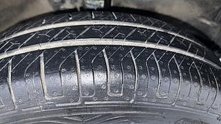 Used 2014 Maruti Suzuki Wagon R 1.0 [2010-2019] LXi Petrol Manual tyres RIGHT FRONT TYRE TREAD VIEW