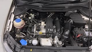 Used 2015 Volkswagen Vento [2015-2019] Highline Petrol AT Petrol Automatic engine ENGINE RIGHT SIDE VIEW