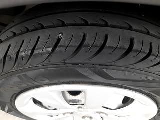 Used 2018 Hyundai Eon [2011-2018] Era + Petrol Manual tyres LEFT REAR TYRE TREAD VIEW