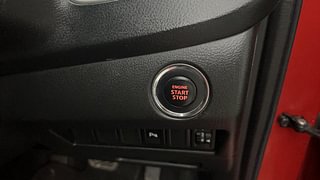 Used 2017 Maruti Suzuki Baleno [2015-2019] Zeta AT Petrol Petrol Automatic top_features Keyless start