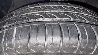 Used 2018 Hyundai Grand i10 [2017-2020] Magna 1.2 Kappa VTVT Petrol Manual tyres LEFT FRONT TYRE TREAD VIEW