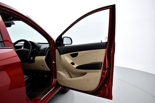 Used 2012 Hyundai Eon [2011-2018] Magna Petrol Manual interior RIGHT FRONT DOOR OPEN VIEW