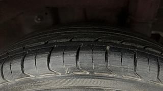 Used 2014 Hyundai Eon Magna 1.0l Petrol MT Petrol Manual tyres LEFT REAR TYRE TREAD VIEW