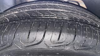 Used 2016 Ford Figo [2015-2019] Trend 1.2 Ti-VCT Petrol Manual tyres RIGHT REAR TYRE TREAD VIEW
