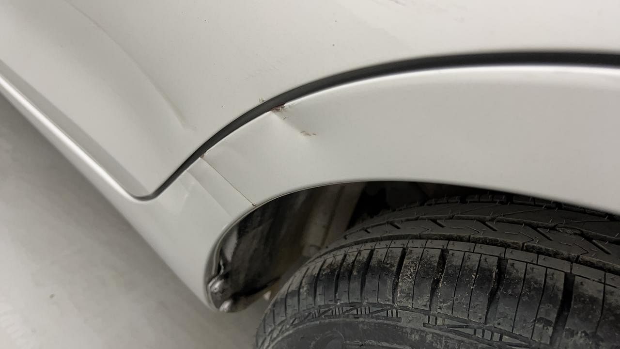 Used 2013 Maruti Suzuki Swift Dzire VXI Petrol Manual dents MINOR DENT