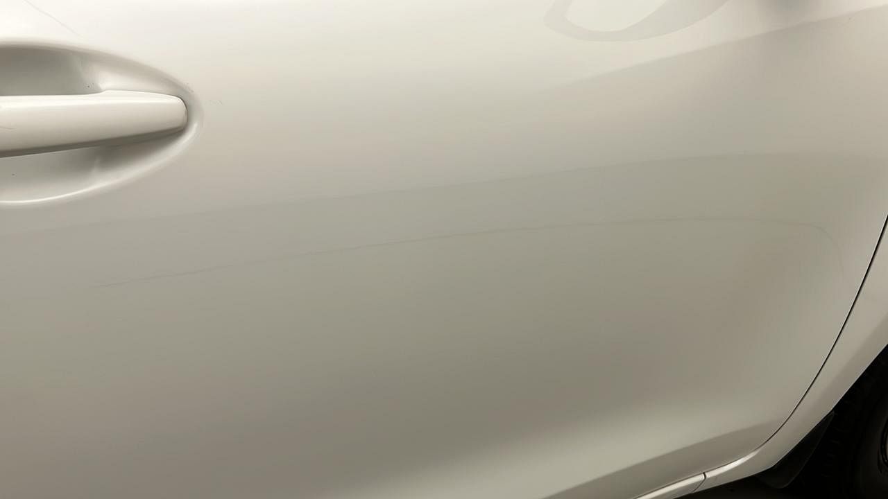 Used 2018 Maruti Suzuki Dzire [2017-2020] VXI AMT Petrol Automatic dents MINOR SCRATCH