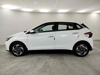 Used 2020 Hyundai New i20 Asta (O) 1.5 MT Diesel Manual exterior LEFT SIDE VIEW