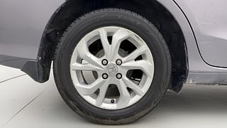 Used 2019 Honda Amaze [2018-2021] 1.2 VX i-VTEC Petrol Manual tyres RIGHT REAR TYRE RIM VIEW