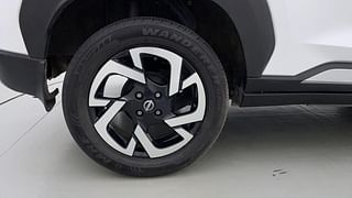 Used 2022 Nissan Magnite XV Premium Turbo (O) Petrol Manual tyres RIGHT REAR TYRE RIM VIEW