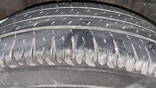 Used 2019 Maruti Suzuki Dzire [2017-2020] VXI Petrol Manual tyres RIGHT REAR TYRE TREAD VIEW