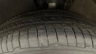 Used 2015 Volkswagen Polo [2015-2019] Comfortline 1.2L (P) Petrol Manual tyres LEFT FRONT TYRE TREAD VIEW