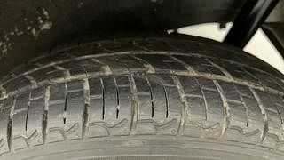 Used 2012 Maruti Suzuki Wagon R 1.0 [2010-2019] VXi Petrol Manual tyres LEFT REAR TYRE TREAD VIEW
