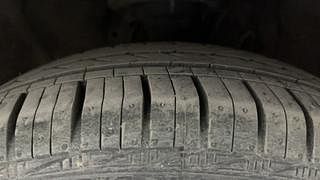 Used 2013 Hyundai i20 [2012-2014] Asta 1.2 Petrol Manual tyres RIGHT FRONT TYRE TREAD VIEW