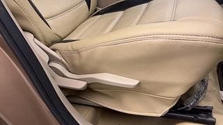 Used 2019 Maruti Suzuki Dzire [2017-2020] ZXi AMT Petrol Automatic top_features Height adjustable driver seat