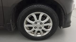 Used 2015 Honda Amaze [2013-2016] 1.2 VX i-VTEC Petrol Manual tyres RIGHT FRONT TYRE RIM VIEW
