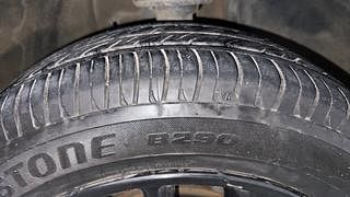 Used 2018 Maruti Suzuki Ignis [2017-2020] Delta MT Petrol Petrol Manual tyres RIGHT FRONT TYRE TREAD VIEW