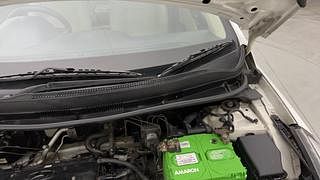 Used 2016 Hyundai Fluidic Verna 4S [2015-2018] 1.6 VTVT SX AT Petrol Automatic engine ENGINE LEFT SIDE HINGE & APRON VIEW