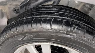 Used 2014 Honda Brio [2011-2016] V MT Petrol Manual tyres LEFT REAR TYRE TREAD VIEW