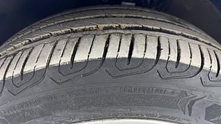 Used 2016 Volkswagen Ameo [2016-2017] Highline 1.5L AT (D) Diesel Automatic tyres LEFT FRONT TYRE TREAD VIEW