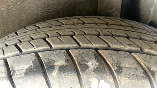 Used 2015 Maruti Suzuki Ritz [2012-2017] Zxi Petrol Manual tyres LEFT REAR TYRE TREAD VIEW