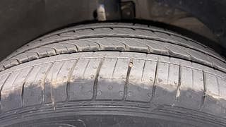 Used 2019 Maruti Suzuki Dzire [2017-2020] ZXi AMT Petrol Automatic tyres RIGHT FRONT TYRE TREAD VIEW