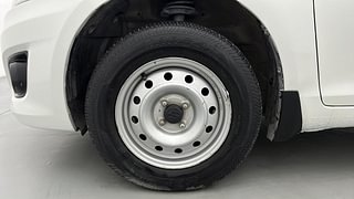 Used 2014 Maruti Suzuki Swift Dzire [2012-2017] LDI Diesel Manual tyres LEFT FRONT TYRE RIM VIEW