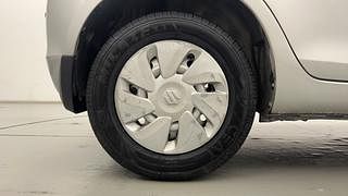 Used 2016 Maruti Suzuki Swift [2014-2017] LXI (O) Petrol Manual tyres RIGHT REAR TYRE RIM VIEW
