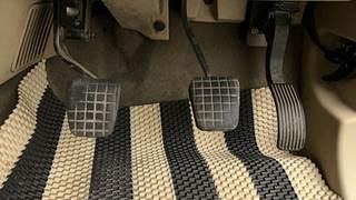 Used 2014 Tata Safari Storme [2012-2015] 2.2 EX 4x2 Diesel Manual interior PEDALS VIEW