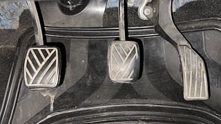 Used 2014 Maruti Suzuki Swift [2011-2017] VDi Diesel Manual interior PEDALS VIEW