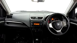 Used 2017 Maruti Suzuki Swift [2017-2020] VDi Diesel Manual interior DASHBOARD VIEW