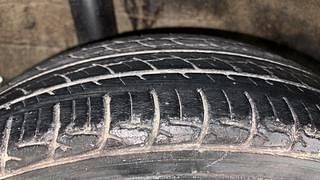 Used 2012 Honda Brio [2011-2016] S(O)MT Petrol Manual tyres RIGHT REAR TYRE TREAD VIEW