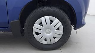 Used 2012 Maruti Suzuki Alto 800 [2012-2016] Lxi Petrol Manual tyres RIGHT FRONT TYRE RIM VIEW