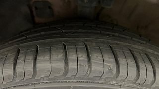 Used 2020 Hyundai Venue [2019-2022] SX 1.0 (O) Turbo iMT Petrol Manual tyres LEFT FRONT TYRE TREAD VIEW