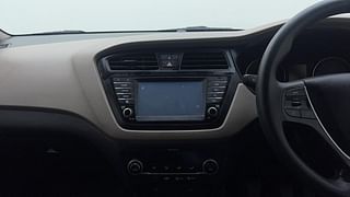 Used 2017 Hyundai Elite i20 [2014-2018] Asta 1.2 Petrol Manual interior MUSIC SYSTEM & AC CONTROL VIEW
